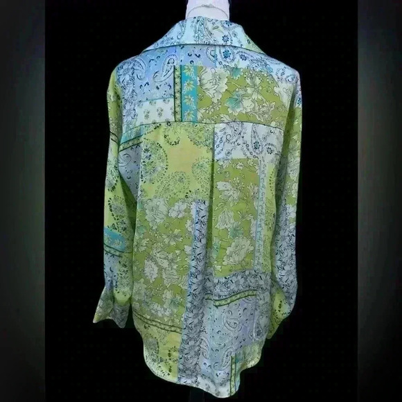 Zara button-down blouse size small - Picture 2 of 7